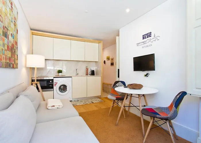 Blue Republica - Cozy Centre *