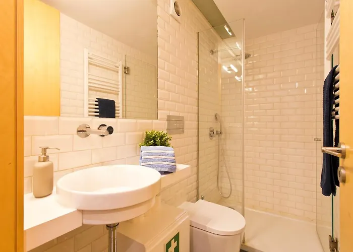 Blue Republica - Cozy Centre